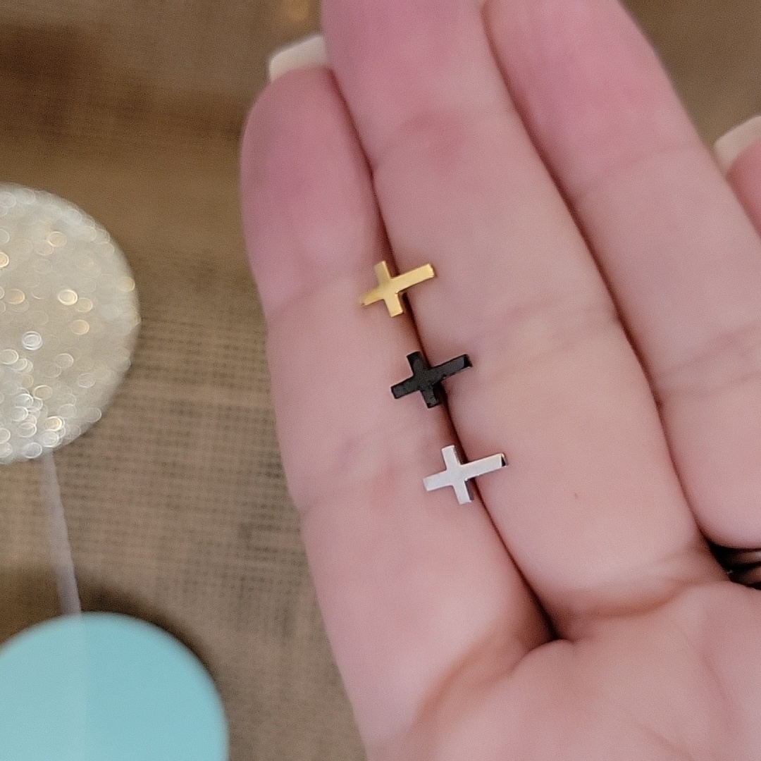 Christian Cross Stud Earrings Choice Of Color 15$
